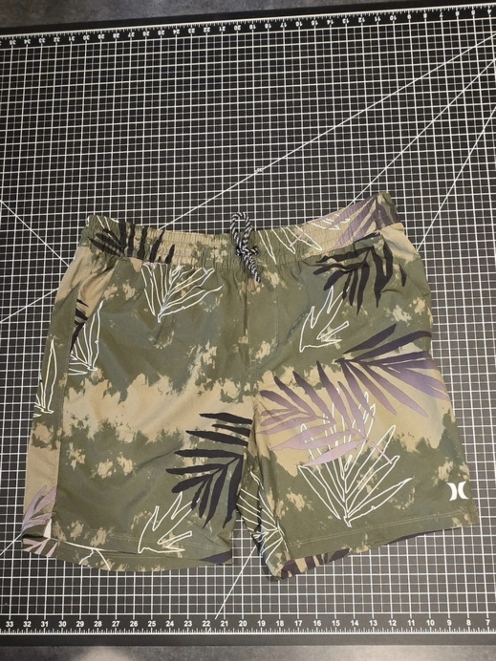 (XXL) Hurley Men's Printed Swim Trunks - Tropical 10Philodendron & Palm Print